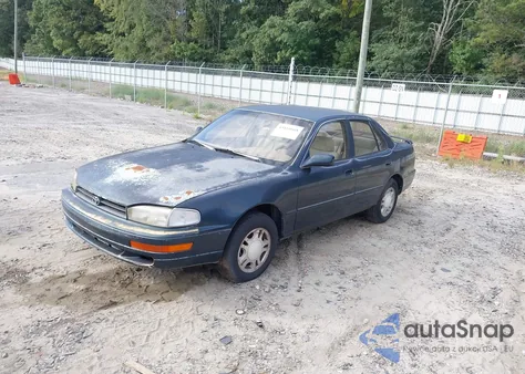 1994 Toyota Camry Le from USA, damaged, VIN 4T1SK12E2RU369848